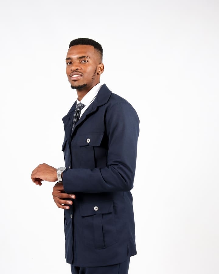 Ntsikayomzi Gidi, Founder and Creative Director of GVisuals.